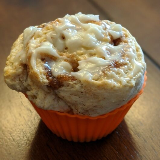 Quick Cinnamon Roll Muffins